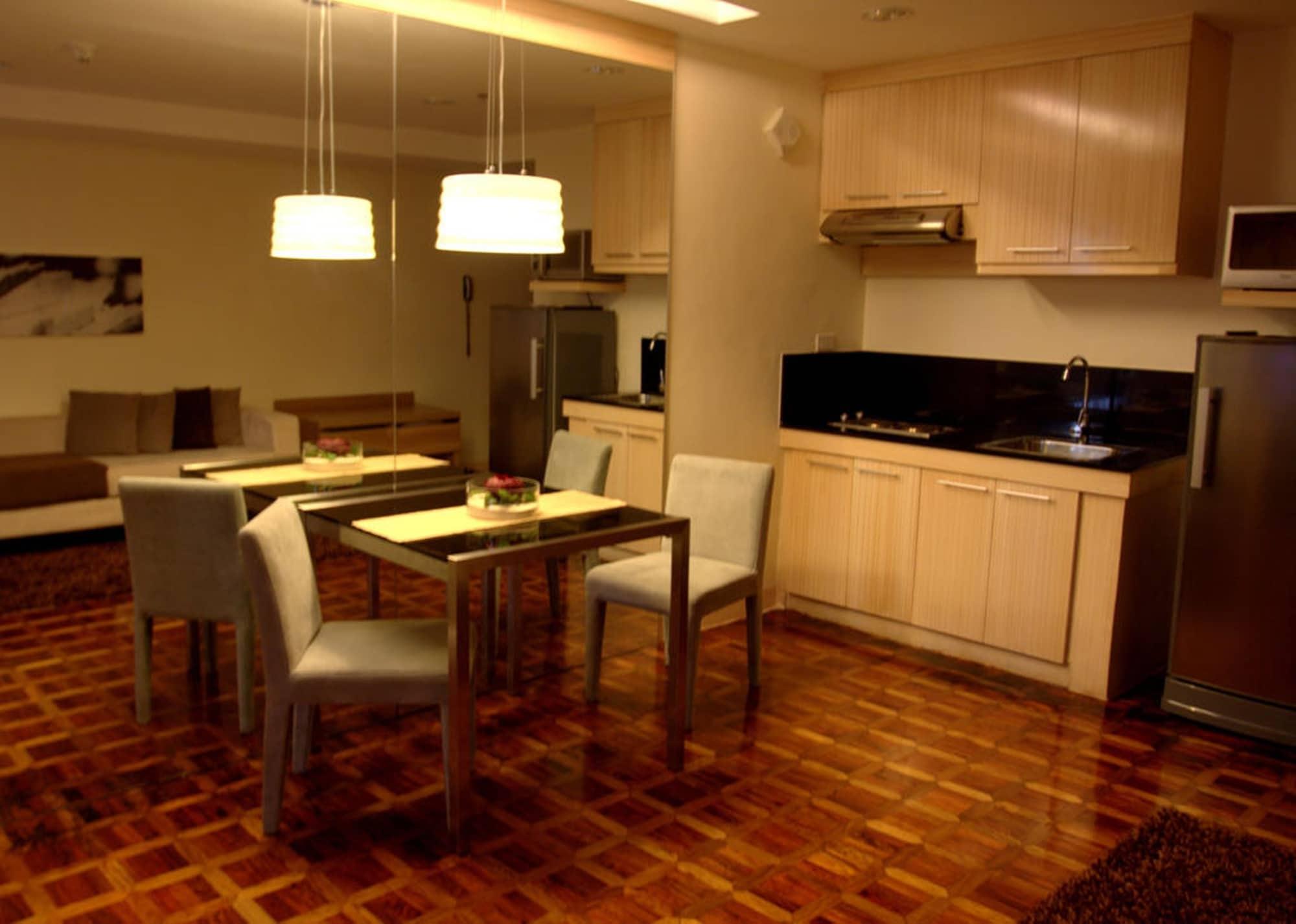 Prince Plaza II Condotel Makati City Dış mekan fotoğraf